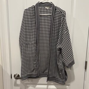 Black and White Houndstooth Women's Sweater